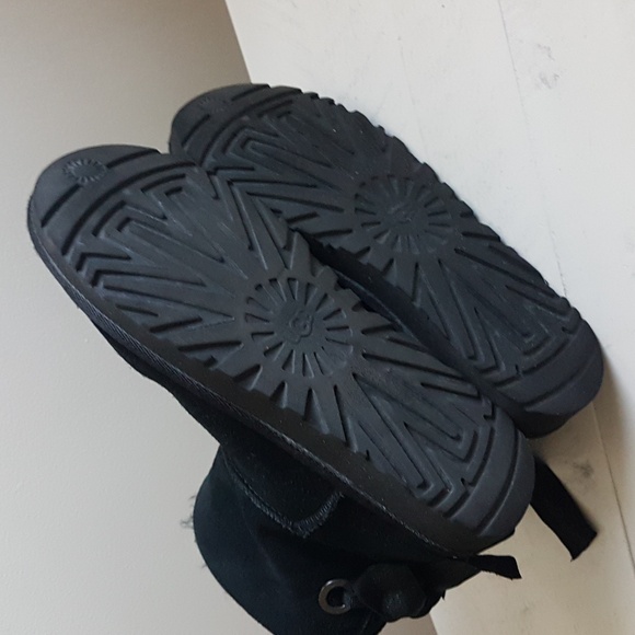 UGG Baily Boots - Picture 8 of 14